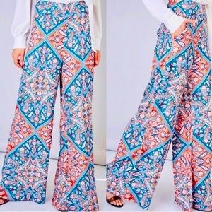Wide leg high waisted paisley print pants